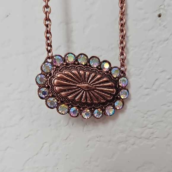 Elegant Copper and Iridescent Stone Necklace - Picture 1 of 3